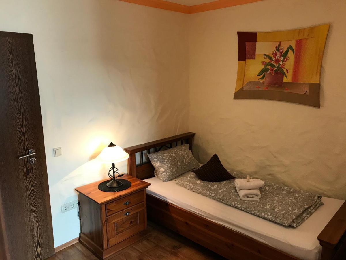 Landhotel Lindenhof Grevenbroich Buitenkant foto